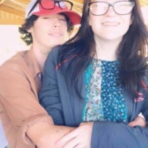 Meet your Posher, Desirea